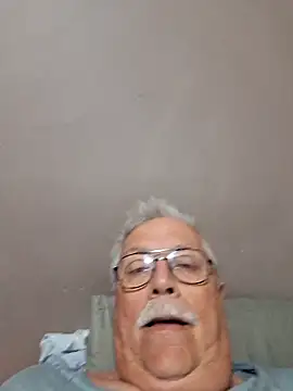 Snapshot of NawtyB1965 chatting on June 6, 2026, 4:06 am NawtyB1965 online show from June 6, 2026, 4:06 am