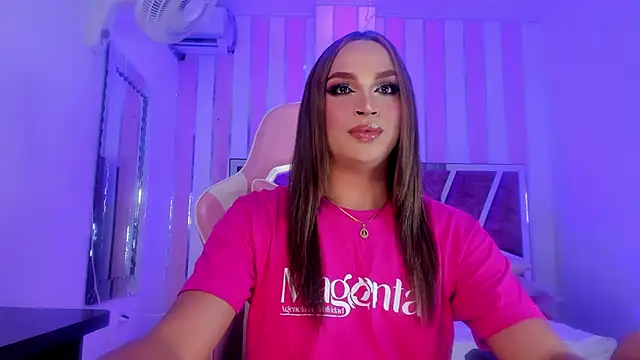 KylieVictoria online show from December 1, 2025, 4:17 am