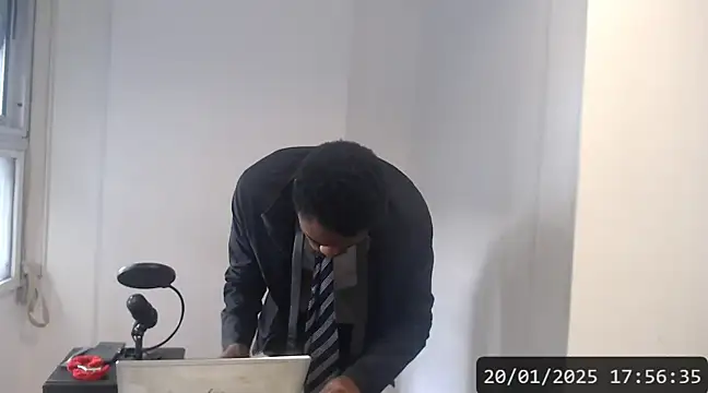 Snapshot of Mastertopdome chatting on January 20, 2025, 9:01 pm Mastertopdome online show from January 20, 2025, 9:01 pm