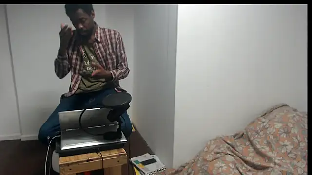 Snapshot of Mastertopdome chatting on February 1, 2025, 1:34 am Mastertopdome online show from February 1, 2025, 1:34 am