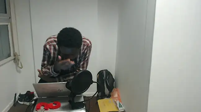 Snapshot of Mastertopdome chatting on February 6, 2025, 12:22 am Mastertopdome online show from February 6, 2025, 12:22 am