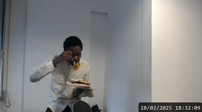 Snapshot of Mastertopdome chatting on February 28, 2025, 9:33 pm Mastertopdome online show from February 28, 2025, 9:33 pm