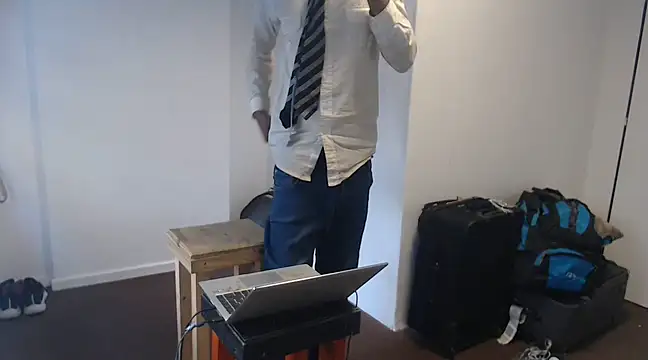 Snapshot of Mastertopdome chatting on March 13, 2025, 2:01 pm Mastertopdome online show from March 13, 2025, 2:01 pm