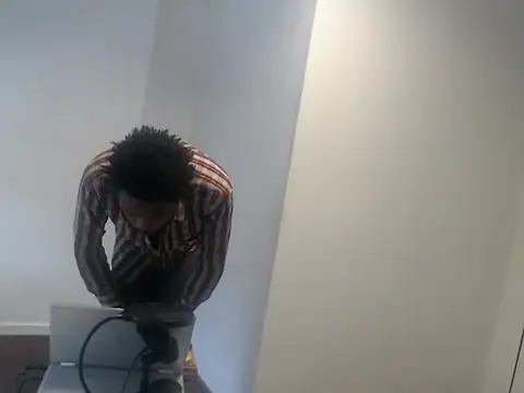 Snapshot of Mastertopdome chatting on October 6, 2025, 5:21 pm Mastertopdome online show from October 6, 2025, 5:21 pm