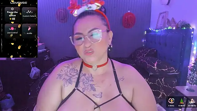 Snapshot of Ivonnee__ chatting on December 18, 2024, 7:15 am Ivonnee online show from December 18, 2024, 7:15 am