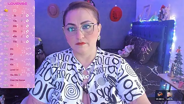 Snapshot of Ivonnee__ chatting on January 5, 2025, 3:00 am Ivonnee online show from January 5, 2025, 3:00 am