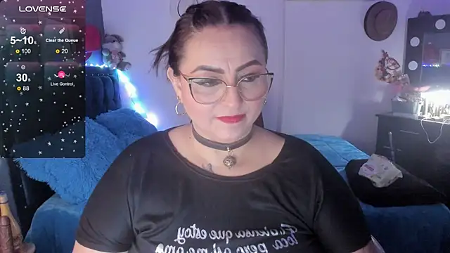 Snapshot of Ivonnee__ chatting on January 30, 2025, 7:29 am Ivonnee online show from January 30, 2025, 7:29 am