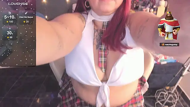 Snapshot of Ivonnee__ chatting on February 21, 2025, 5:13 am Ivonnee online show from February 21, 2025, 5:13 am