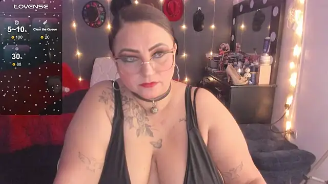 Snapshot of Ivonnee__ chatting on March 14, 2025, 1:48 am Ivonnee online show from March 14, 2025, 1:48 am