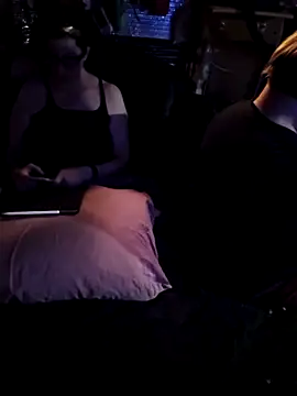 alienbunny online show from February 19, 2025, 4:34 am