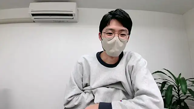 TakuryuJPN online show from February 24, 2025, 9:41 pm