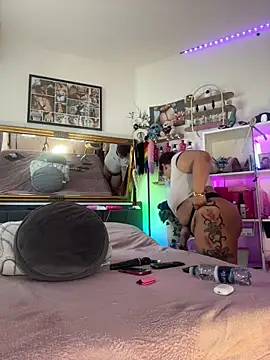 SunshineLexi online show from May 8, 2026, 7:57 am