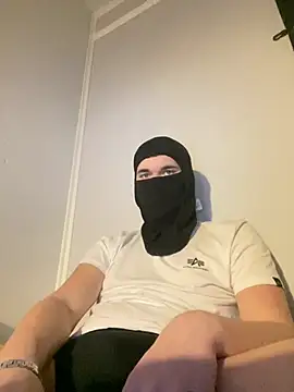 Snapshot of kevin344112 chatting on February 1, 2025, 11:48 pm kevin344112 online show from February 1, 2025, 11:48 pm