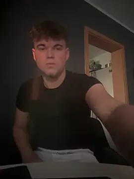 Snapshot of kevin344112 chatting on December 17, 2025, 2:34 pm kevin344112 online show from December 17, 2025, 2:34 pm