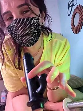 Lina lolo online show from April 6, 2026, 4:46 am