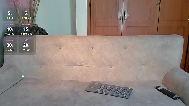  maria foxx  online show from September 21, 2025, 2:46 am