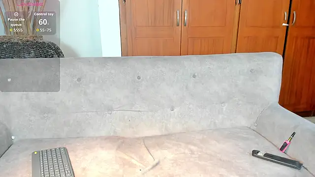  maria foxx  online show from November 7, 2025, 5:02 pm