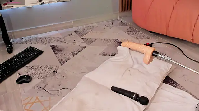 Eilin clio online show from December 30, 2024, 3:35 pm