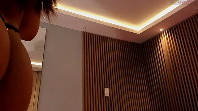 Eilin clio online show from January 4, 2025, 12:38 pm