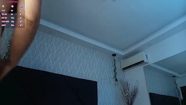 Snapshot of sandy_rivas chatting on December 4, 2025, 12:58 pm sandy rivas online show from December 4, 2025, 12:58 pm