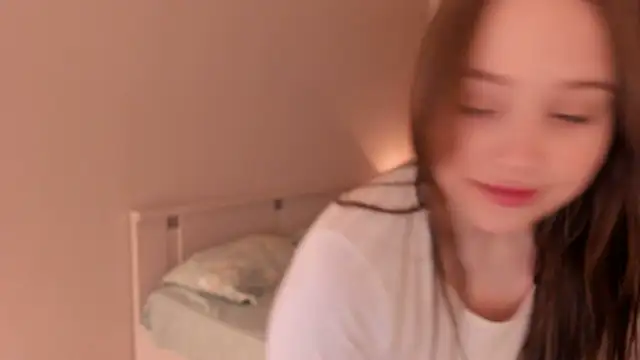 endlesssoffi online show from March 19, 2025, 11:25 pm