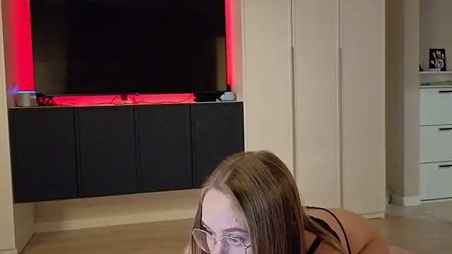 endlesssoffi online show from October 25, 2025, 6:57 pm