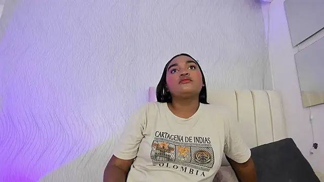 kayna gomez online show from November 11, 2025, 7:25 pm