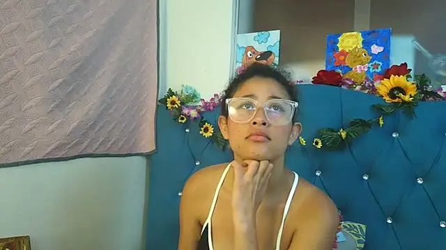 Snapshot of Milkdulce1 chatting on April 20, 2026, 1:36 pm Milkdulce1 online show from April 20, 2026, 1:36 pm
