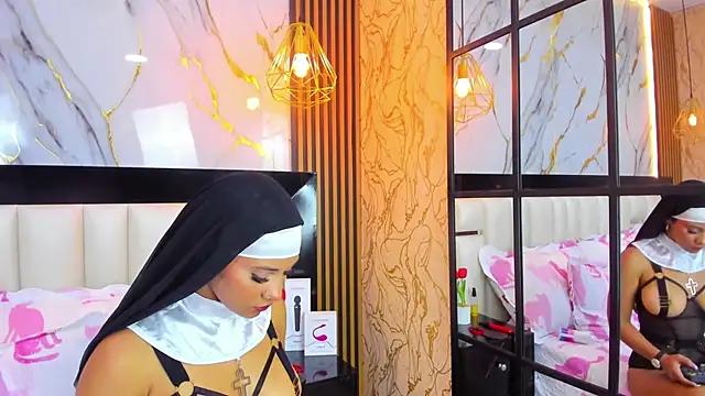 SofiaLaurents online show from March 1, 2025, 4:44 pm