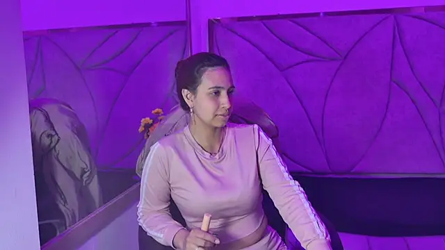 Tammy Blackk online show from November 18, 2025, 3:45 am