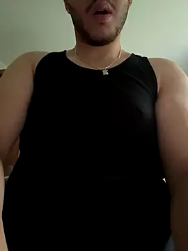 kareem0010 online show from November 14, 2025, 7:29 am