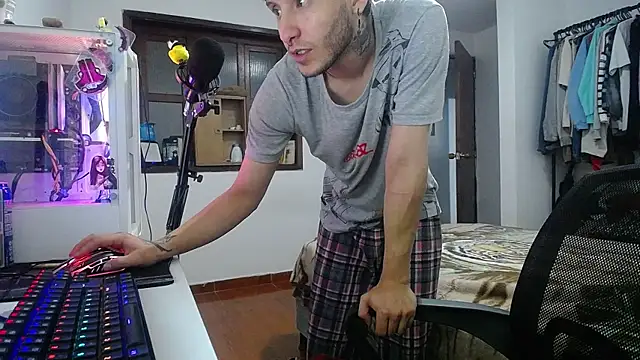 Snapshot of esjrobles chatting on December 31, 2024, 2:29 am esjrobles online show from December 31, 2024, 2:29 am