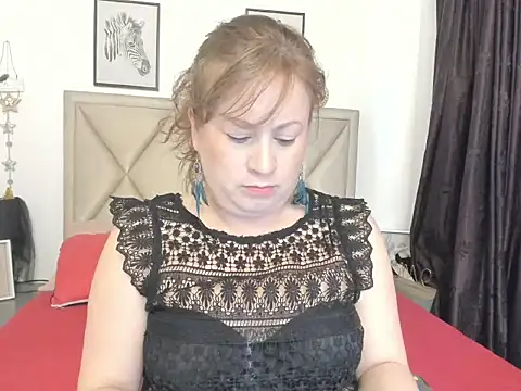 MonyCassius online show from December 5, 2025, 12:14 pm