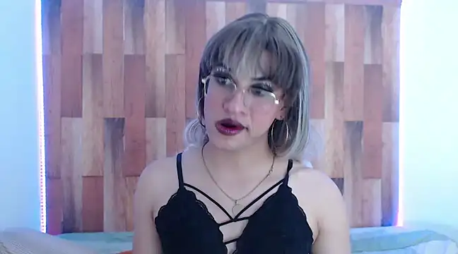 Raven Whisper online show from January 2, 2025, 3:48 am