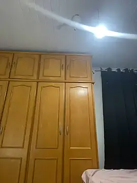 Morguissz online show from December 18, 2024, 2:42 am