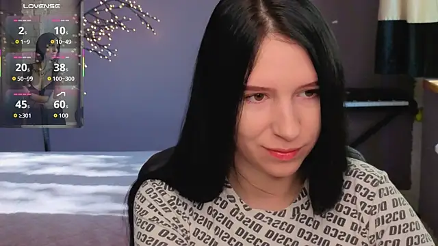KarolinaBlacks online show from May 25, 2026, 5:24 am