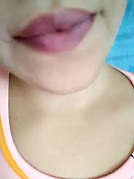 Snapshot of Anki-doll chatting on October 30, 2025, 5:31 am Anki-doll online show from October 30, 2025, 5:31 am