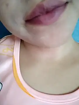 Snapshot of Anki-doll chatting on November 5, 2025, 5:40 am Anki-doll online show from November 5, 2025, 5:40 am