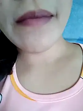 Snapshot of Anki-doll chatting on November 13, 2025, 5:28 am Anki-doll online show from November 13, 2025, 5:28 am