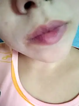 Snapshot of Anki-doll chatting on November 15, 2025, 5:38 am Anki-doll online show from November 15, 2025, 5:38 am