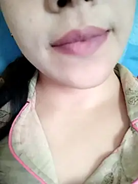 Snapshot of Anki-doll chatting on December 4, 2025, 5:39 am Anki-doll online show from December 4, 2025, 5:39 am