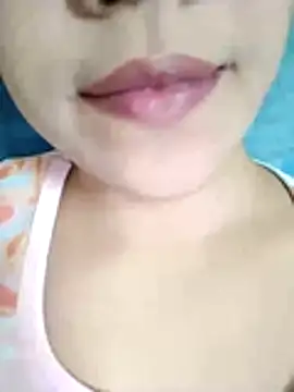 Snapshot of Anki-doll chatting on December 15, 2025, 5:34 am Anki-doll online show from December 15, 2025, 5:34 am