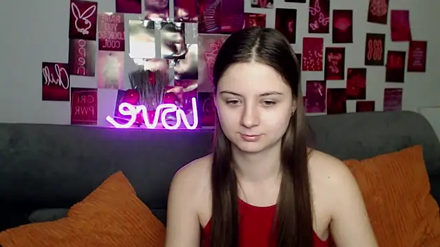 MilanaRoza online show from December 4, 2025, 6:01 am