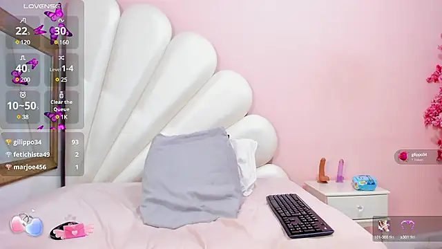 Snapshot of Ally_Parkeer_ chatting on December 6, 2024, 4:06 pm Ally Parkeer online show from December 6, 2024, 4:06 pm