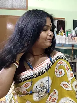 yoursweety09 online show from February 24, 2026, 5:38 am