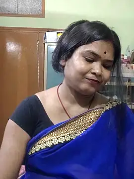 yoursweety09 online show from May 15, 2026, 1:40 pm