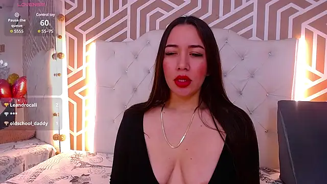 Snapshot of SashaDurante chatting on February 24, 2025, 12:16 pm SashaDurante online show from February 24, 2025, 12:16 pm