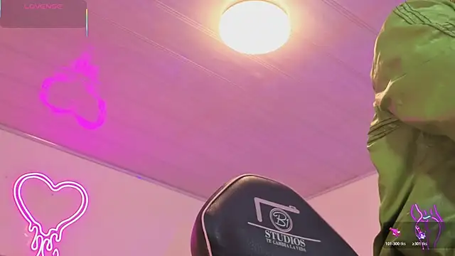 Laylafoxy tay online show from November 14, 2025, 3:16 am