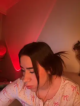 Im Valen Cute online show from November 26, 2025, 2:45 am