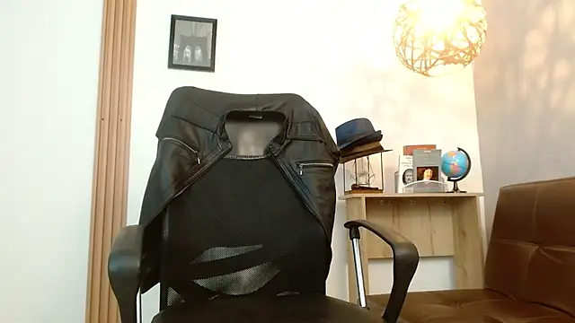 Reiko 85  online show from March 22, 2025, 10:48 pm